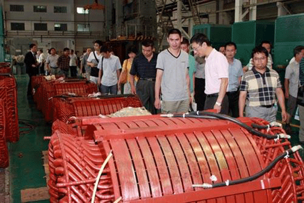 西安泰富西瑪高效節(jié)能電機(jī)在石油化工企業(yè)節(jié)能應(yīng)用。