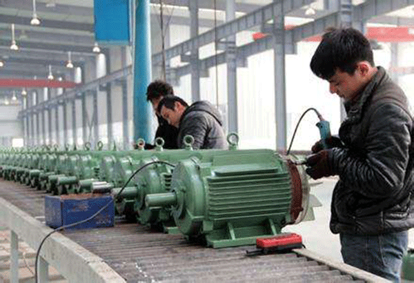 三相異步電動機在運轉(zhuǎn)中突然停止運行是怎么回事？