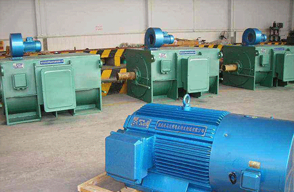 三相異步電動(dòng)機(jī)直接起動(dòng)的危險(xiǎn)。