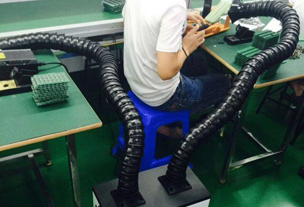 來(lái)看看廠家是如何處理直流電機(jī)噪聲的。